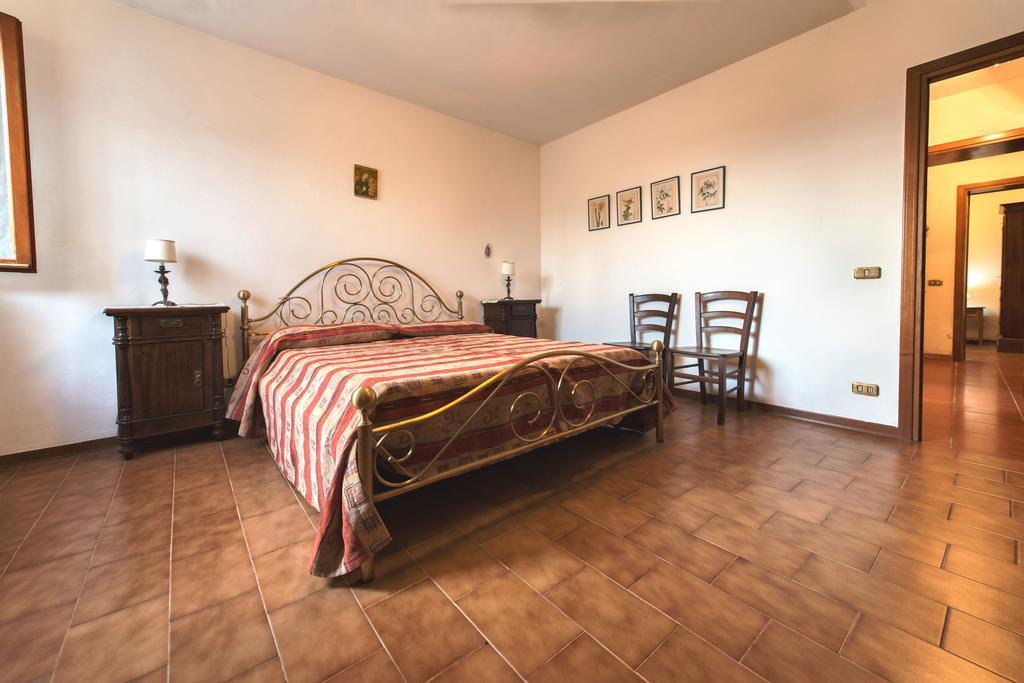 Agriturismo Poggio Al Tesoro Crespina Exteriér fotografie